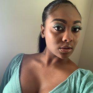 Meet your Posher, Marissa